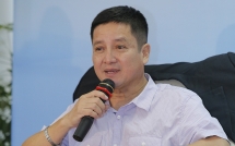 nhan sac ban gai moi kem 17 tuoi cua nghe si chi trung