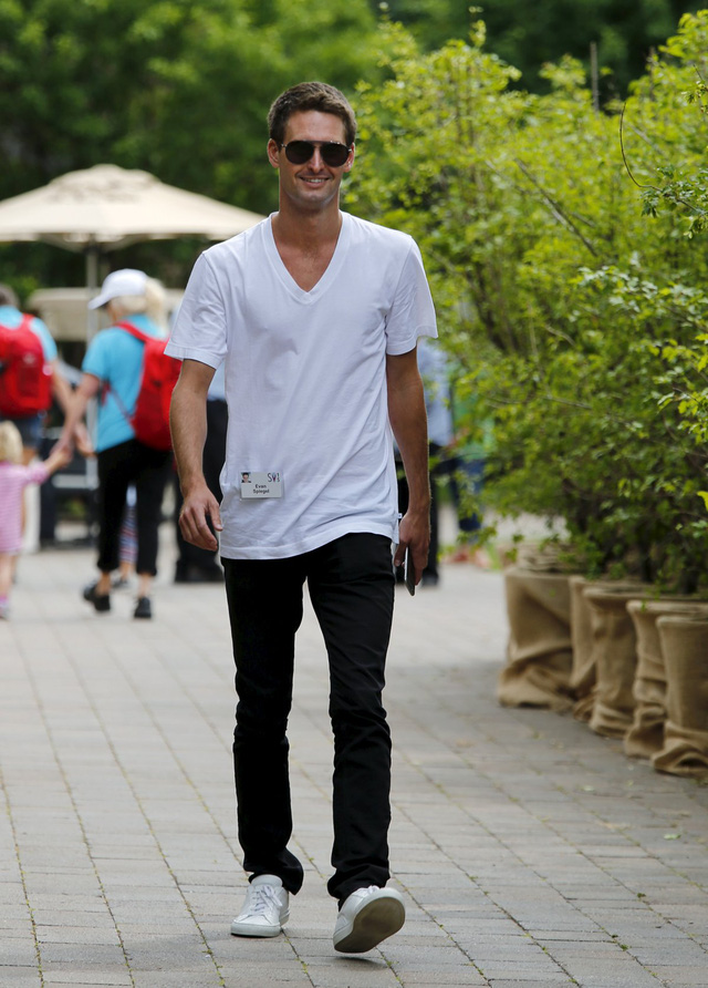 muon lam ceo o silicon valley ban phai biet choi sneakers cai da
