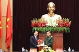 lan dau tien trien khai viec pho bien nghi dinh so 102 tai lao