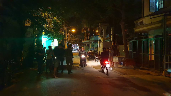 vu tai xe taxi nghi bi ban dan cao su chen qua nguoi chua co thong tin ve doi tuong