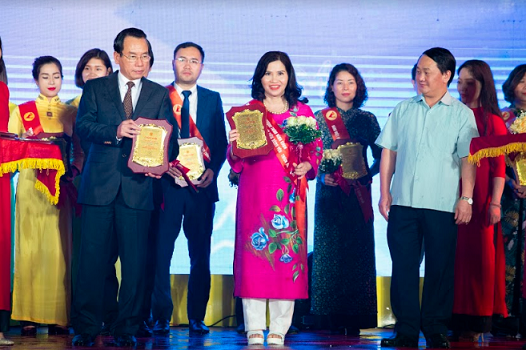 vien khop tam binh duoc vinh danh top 1 hang viet nam duoc nguoi tieu dung yeu thich nam 2018