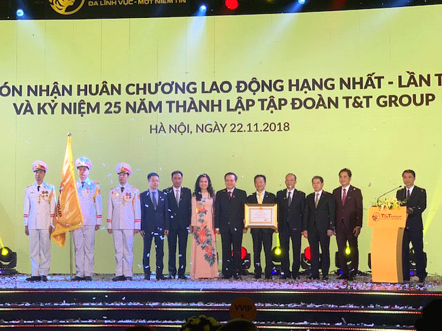 tap doan tt group nhan huan chuong lao dong hang nhat lan thu 2 va ra mat bo nhan dien thuong hieu moi