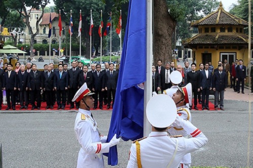 le thuo ng co chao mung cong dong asean chinh thuc hinh thanh