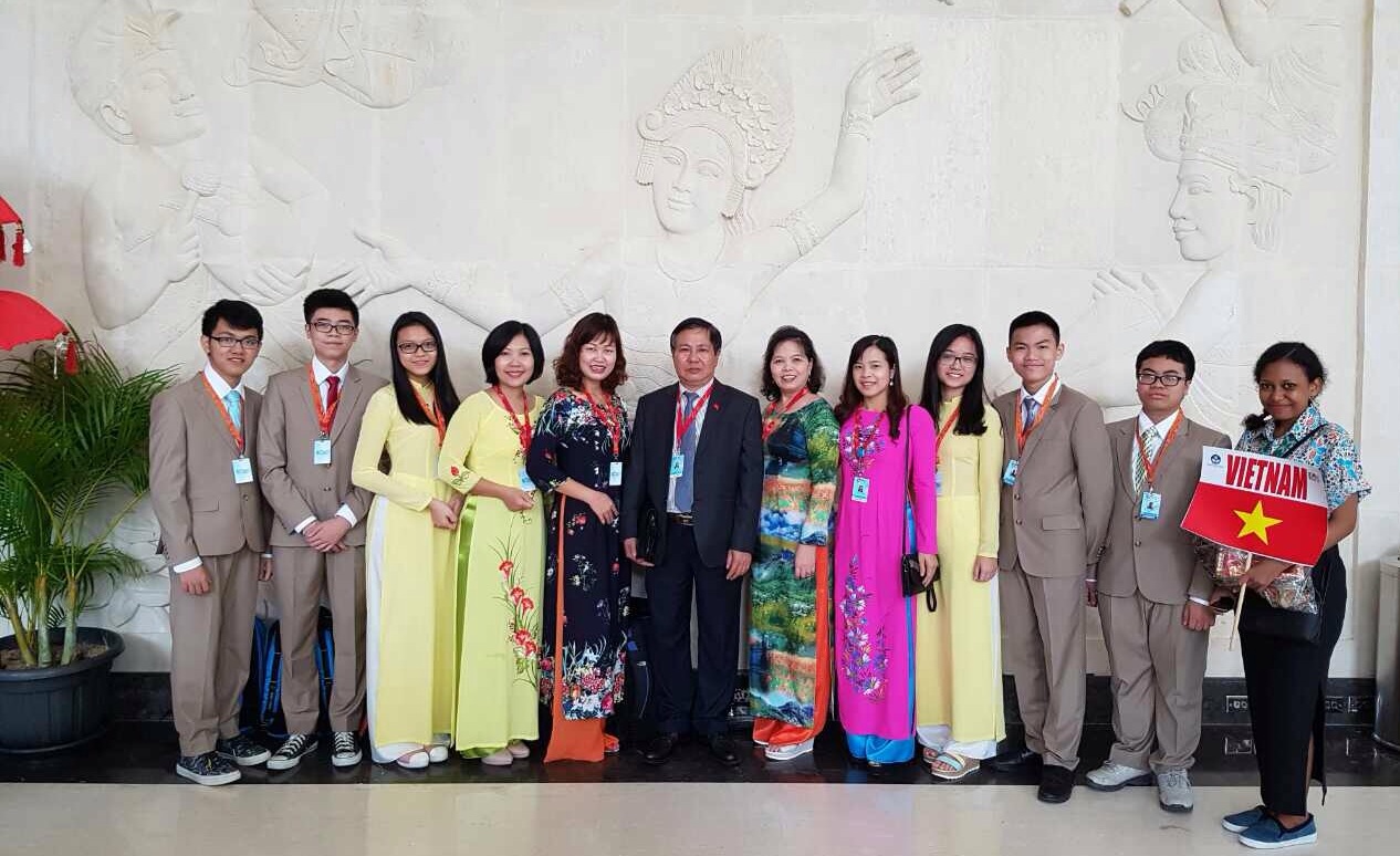 doan viet nam gianh 6 huy chuong olympic cac mon khoa hoc tre quoc te