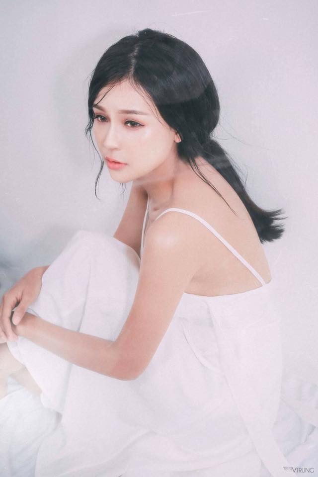 sau 2 nam hot girl sam da tro nen xinh dep va nong bong hon