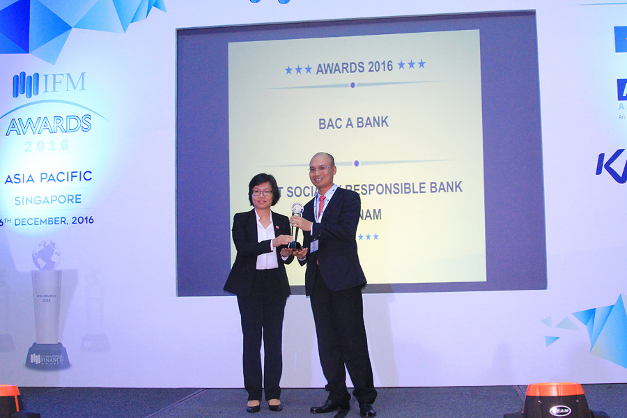bac a bank dan dau ve trach nhiem xa hoi viet nam 2016