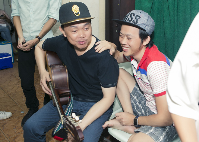 chi tai ke ve tinh ban 20 nam chua mot lan cai nhau voi hoai linh