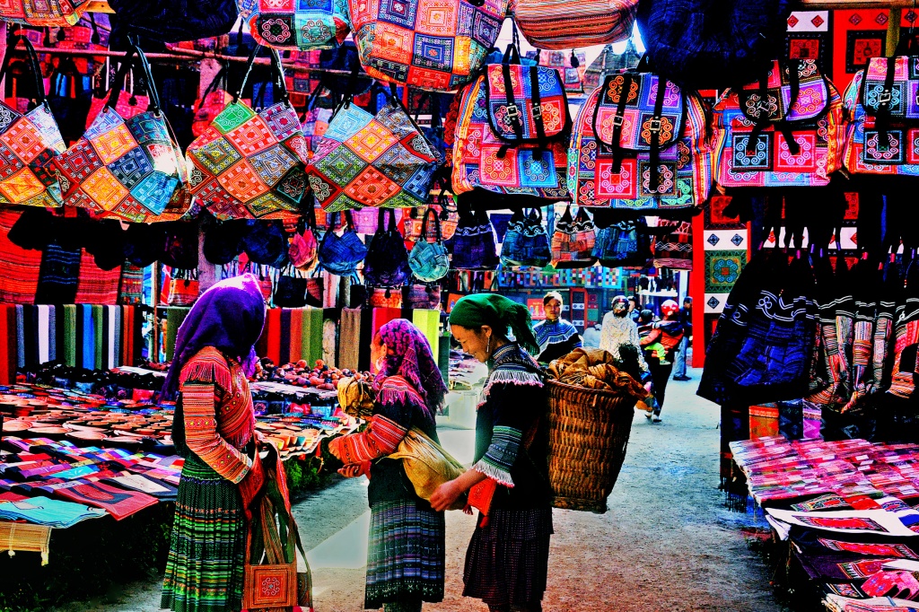 quang ba du lich viet thong qua 2 bo phim tai lieu nghe thuat