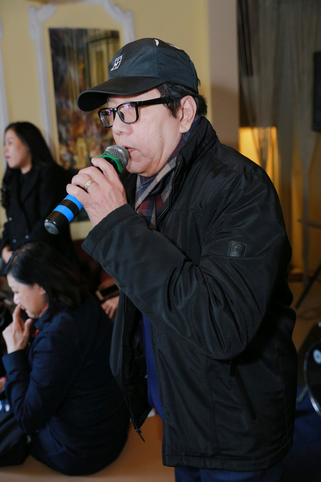 danh ca elvis phuong tranh thu dua vo di tham thu ha noi