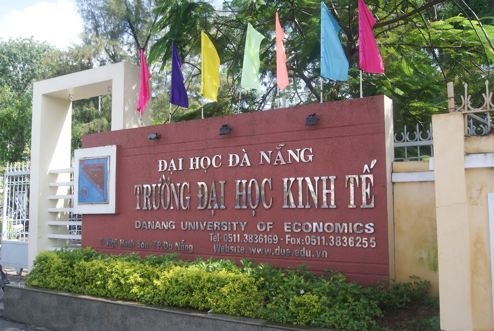 truong dh kinh te dh da nang duoc tu chu tuyen sinh va mo them nganh