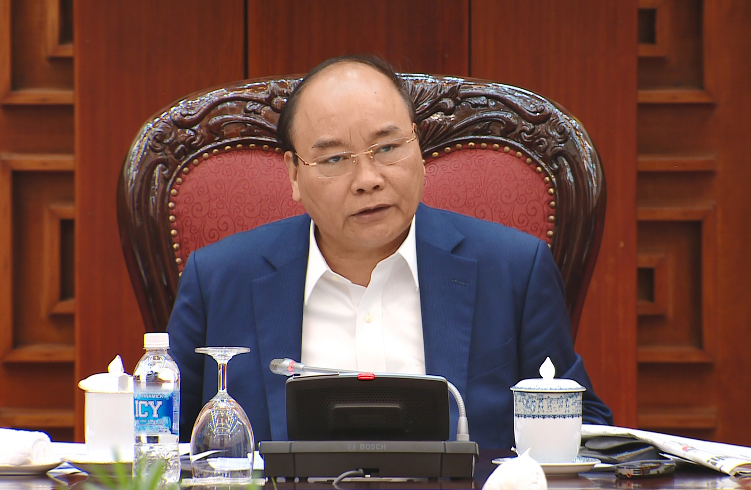 thu tuong quyet dinh tam dung tram thu phi bot cai lay