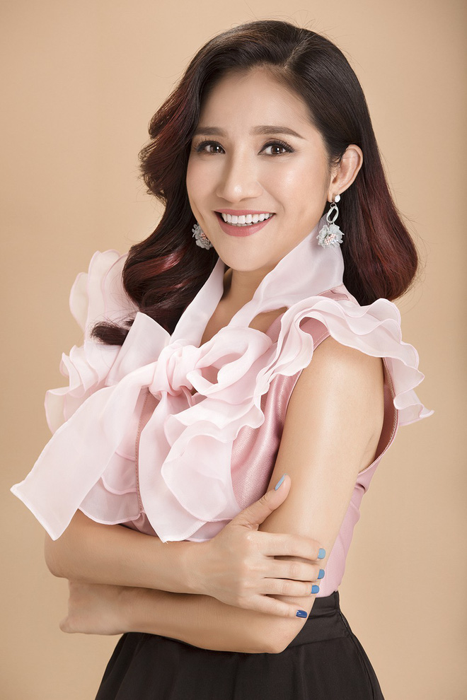 ba moi cat tuong khoe ve man ma kho cuong du ngap nghe tuoi 40
