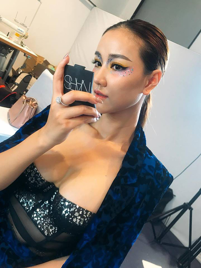 tu sau khi nang nguc cac nguoi dep nay dien do tao bao hon han