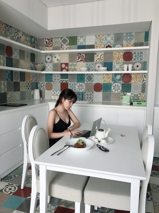 tu sau khi nang nguc cac nguoi dep nay dien do tao bao hon han