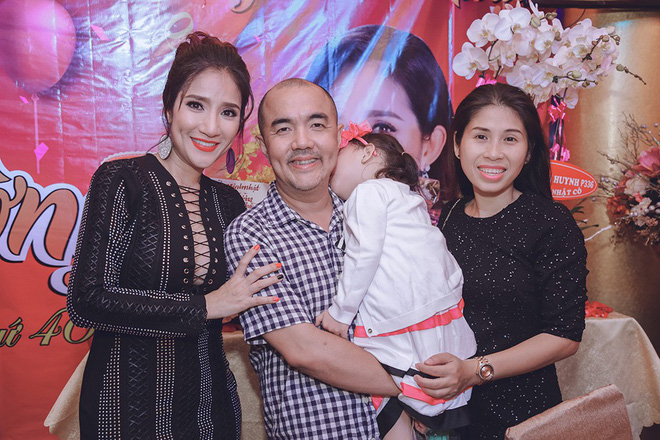 cat tuong khoe nguc day goi cam ben dan em si thanh