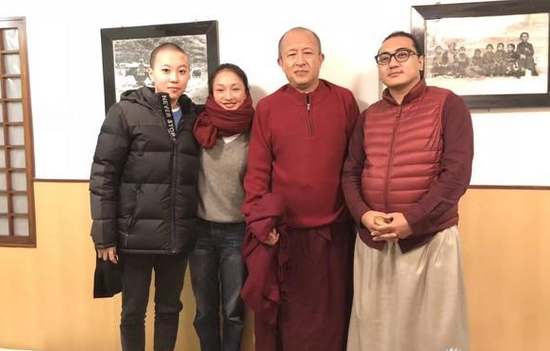 con gai vuong phi cao troc dau xuat hien than thiet ben chau tan