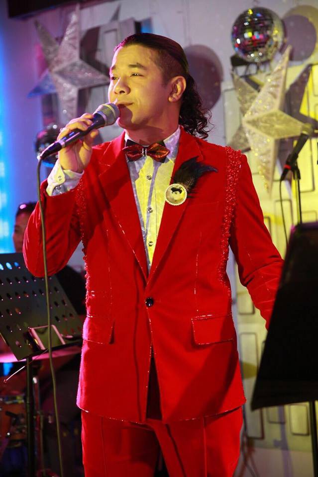 kasim hoang vu than thiet voi vo cu bang kieu trong buoi ra mat album tai my