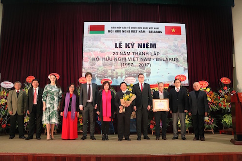 hoi huu nghi viet nam belarus 20 nam no luc vun dap tinh huu nghi