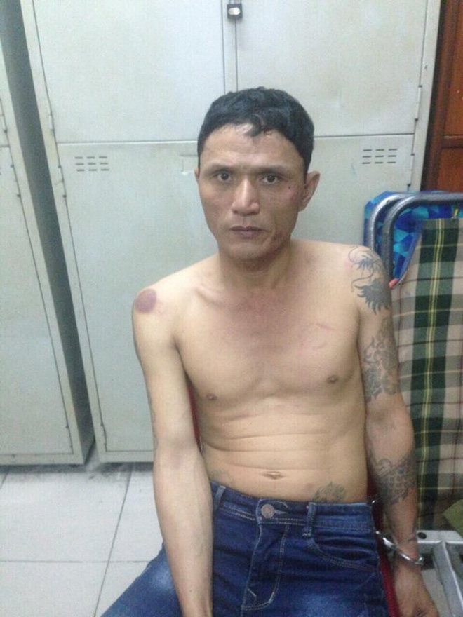 co gai 25 tuoi trom cap tai san roi ru ga lang lach danh vong ep xe trinh sat o trung tam sai gon