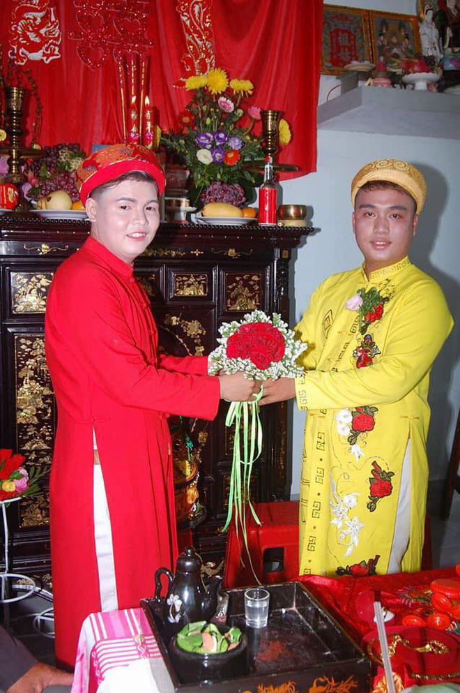 cap doi dong tinh nam gay xon xao voi dam cuoi hanh phuc sau 6 nam hen ho