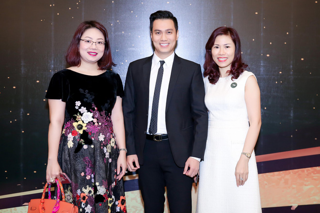 viet anh bat ngo len tieng ve tin don tinh cam voi bao thanh