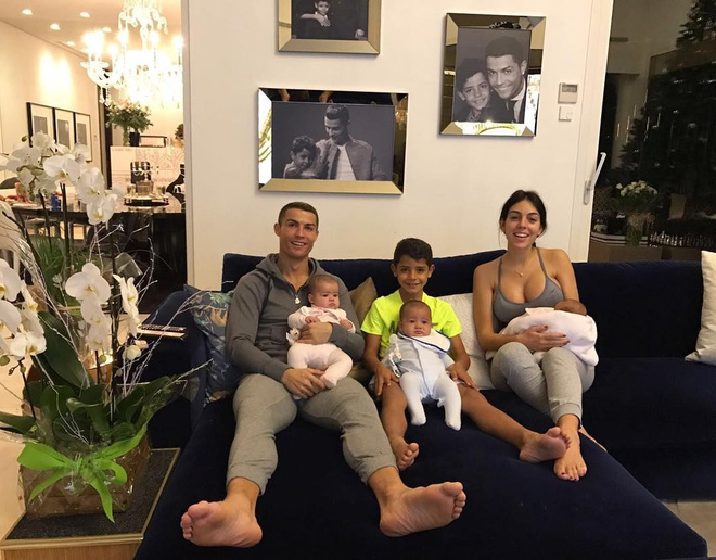 fan barca vao instagram cua ban gai ronaldo de treu choc
