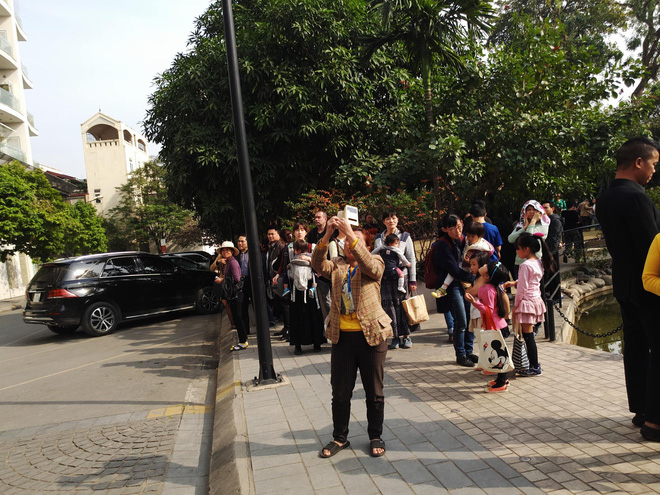 ha noi chay lon tai chung cu tren duong hoang hoa tham nguoi dan hoang so so tan