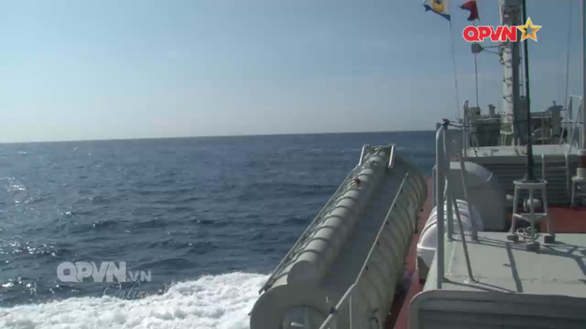 video tau ho ve ten lua 012 ly thai to phong ten lua uran e