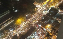 tp ho chi minh nguoi dan quay cuong vat vo trong tac duong ve que an tet
