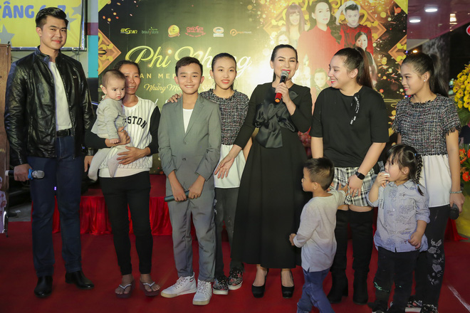 con gai ruot phi nhung ngai ngung khi lan dau duoc dam dong vay kin