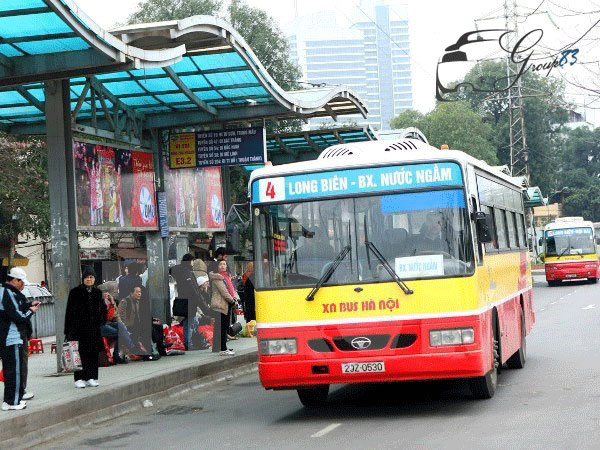 ha noi tang cuong xe bus ket noi cac ben xe dip tet duong lich