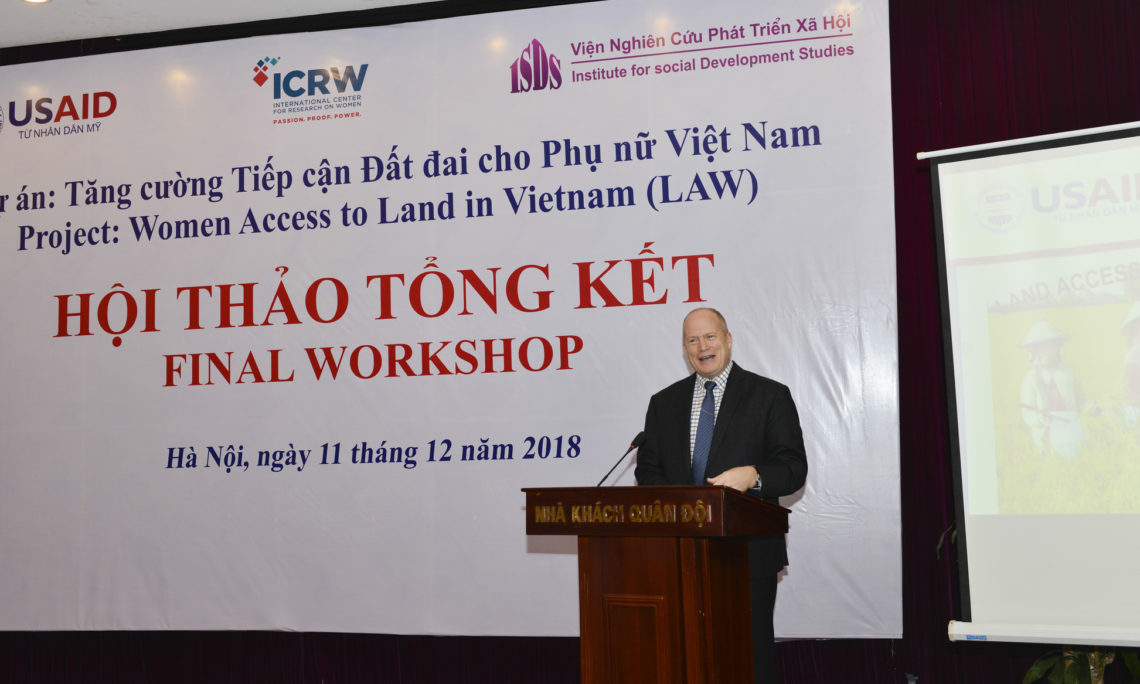 usaid ho tro nang quyen phu nu trong tiep can dat dai