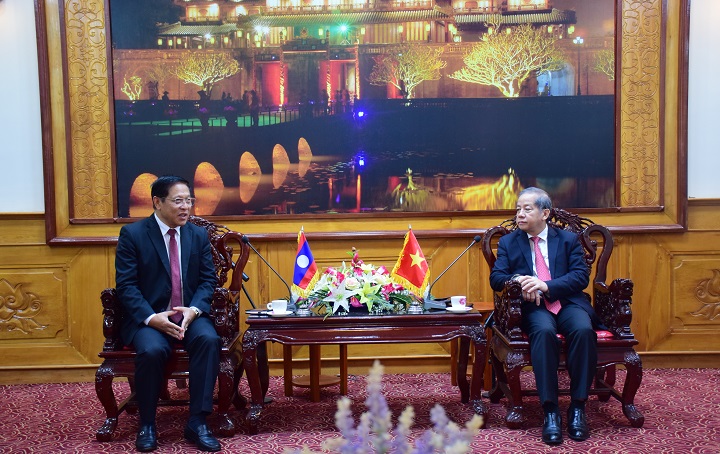 tong lanh su nuoc cong hoa dan chu nhan dan lao lam viec voi chu tich ubnd tinh thua thien hue