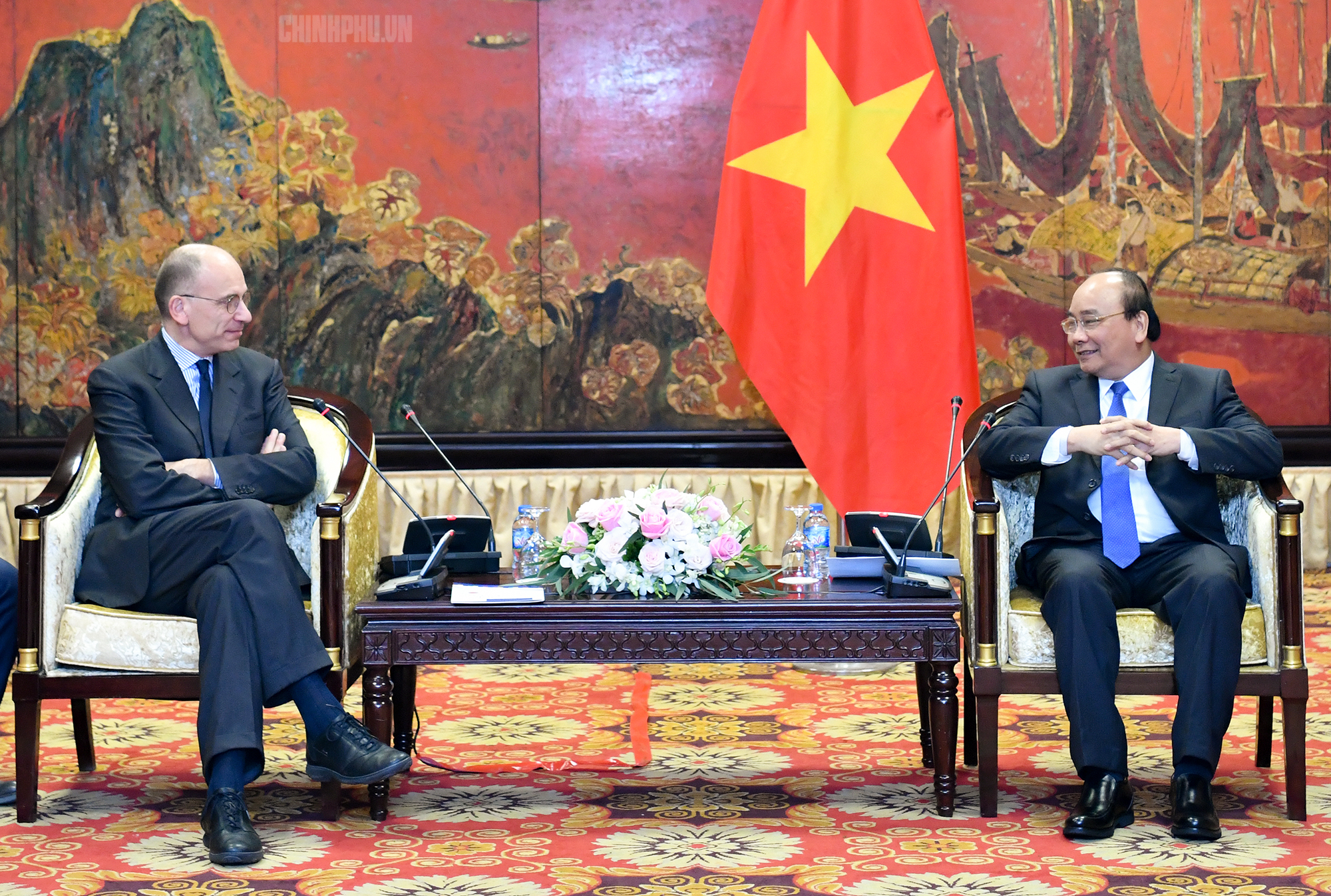 that chat hon nua quan he kinh te giua italy va cac nuoc asean