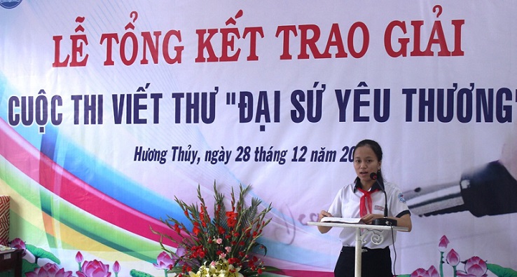 hoc sinh thua thien hue voi nhung buc thu gui dai su yeu thuong