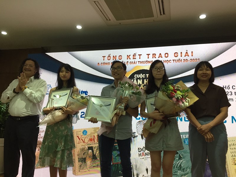 trao giai van hoc tuoi 20 lan 6 khong co giai nhat