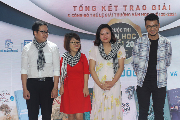 trao giai van hoc tuoi 20 lan 6 khong co giai nhat