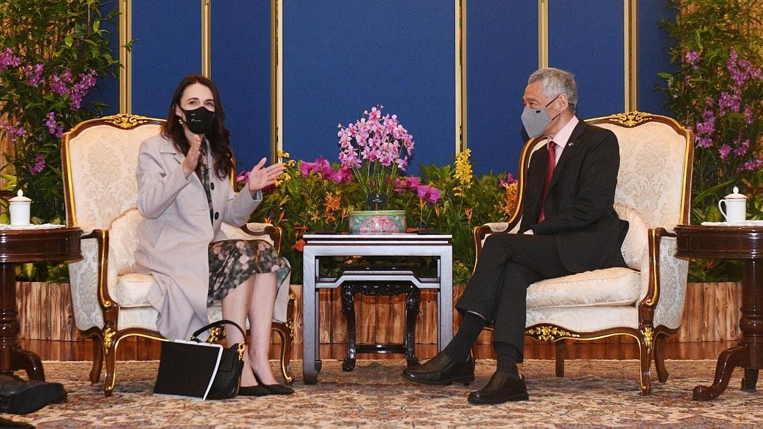 Thủ tướng New Zealand Jacinda Ardern và Thủ tướng Singapore Lý Hiển Long. Ảnh: THEN CHIH WEY / POOL / AFP Thủ tướng New Zealand Jacinda Ardern và Thủ tướng Singapore Lý Hiển Long. Ảnh: THEN CHIH WEY / POOL / AFP