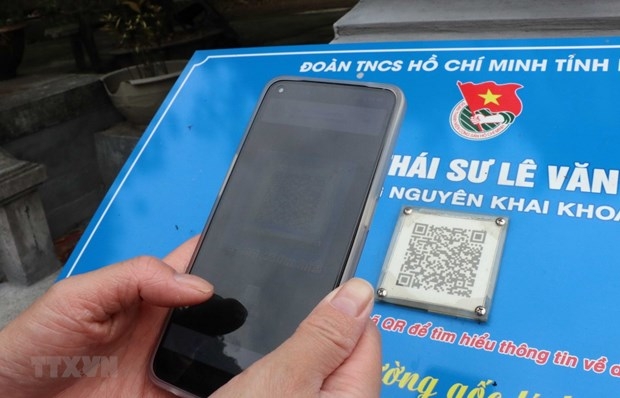 Статья 1: Адаптация и применение цифровых технологий для развития туризма