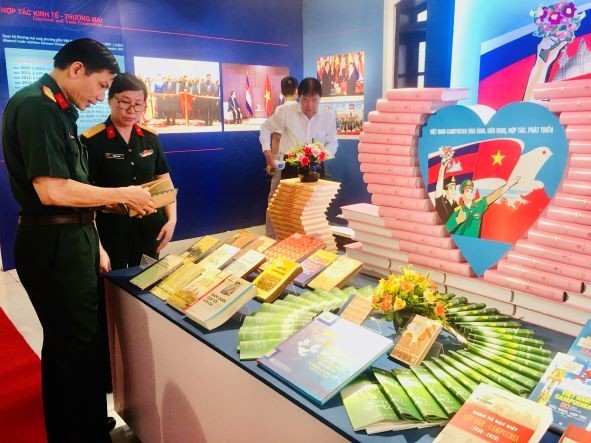 Exhibition on Vietnam - Cambodia Solidarity and Friendship Launched in Hanoi Exhibition on Vietnam - Cambodia Solidarity and Friendship Launched in Hanoi