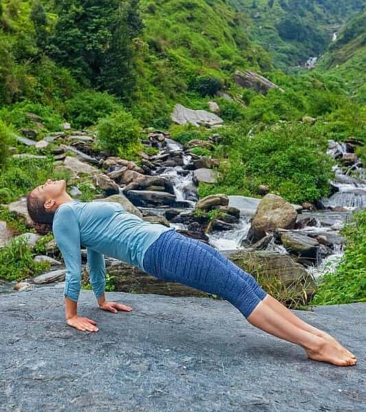 Yoga giúp cải thiện sức khỏe như thế nào? cai thien suc khoe bang yoga
