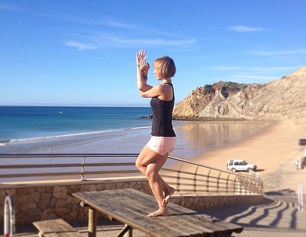 Yoga giúp cải thiện sức khỏe như thế nào? cai thien suc khoe bang yoga