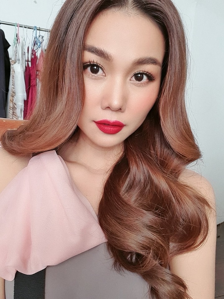 Facebook sao Việt hôm nay (19/8): Cường Đôla cùng vợ mới dẫn Subeo đi du lịch facebook sao viet hom nay 198 cuong dola cung vo moi dan subeo di du lich