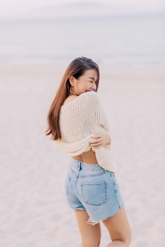 Tin giải trí sao Việt hôm nay (26/8): Thủy tinh thì dễ vỡ còn Ngọc Trinh thì dễ thương facebook sao viet hom nay 268 thuy tinh thi de vo con ngoc trinh thi de thuong
