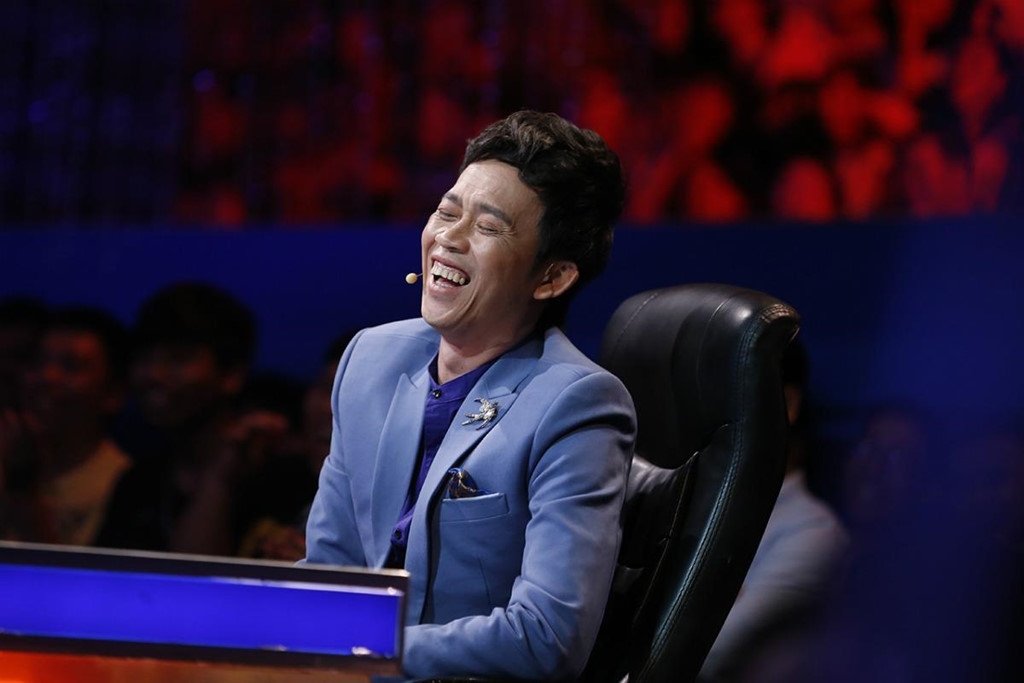 vang bong tai gameshow danh hai hoai linh huong thu cuoc song gian di