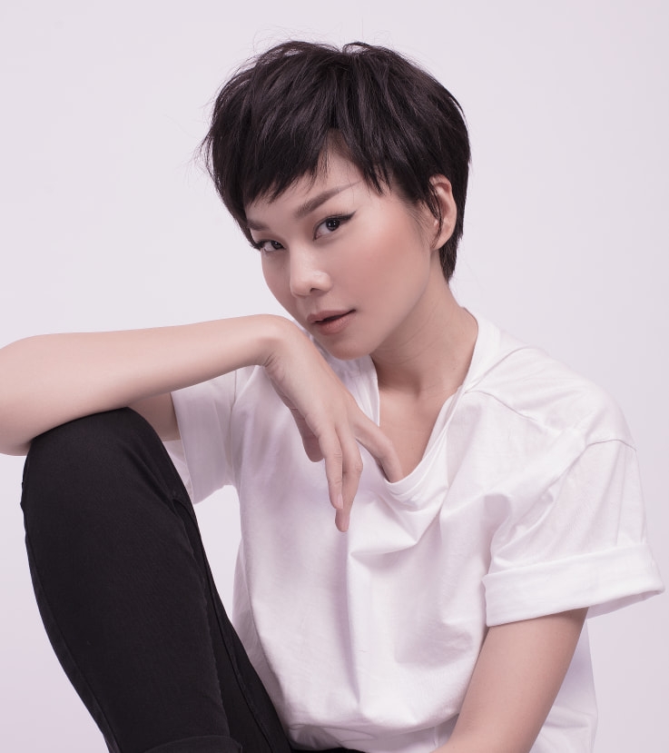 Ngọc Trinh diện đồ phong cách, Thanh Hằng bất ngờ với phong cách tomboy tin giai tri sao viet hom nay 59 het khoe anh nude ngoc trinh mac do phong cach duong pho