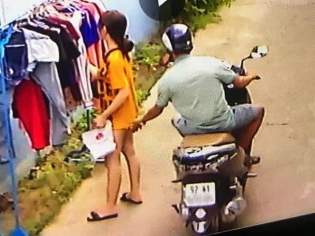 Thanh niên sàm sỡ cô gái phơi đồ ở Quảng Nam bị phạt… 200 nghìn? nam thanh nien chay xe may sam so co gai giua ban ngay co the bi phat 200 nghin dong