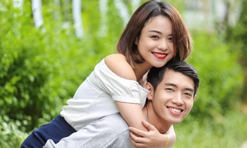 hanh trinh yeu 2 nam day ky niem dep cua thai trinh quang dang