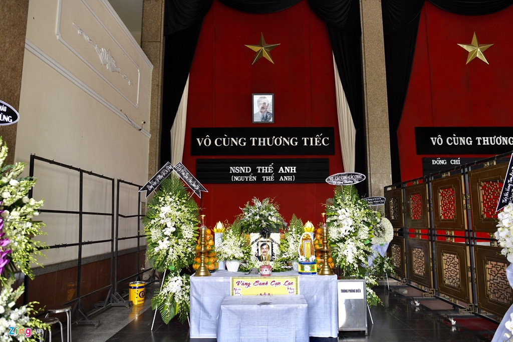 Lễ viếng NSND Thế Anh: Trung úy Phương của “Nổi gió” luôn sống trong lòng công chúng le vieng nsnd the anh trung uy phuong cua noi gio luon song trong long cong chung
