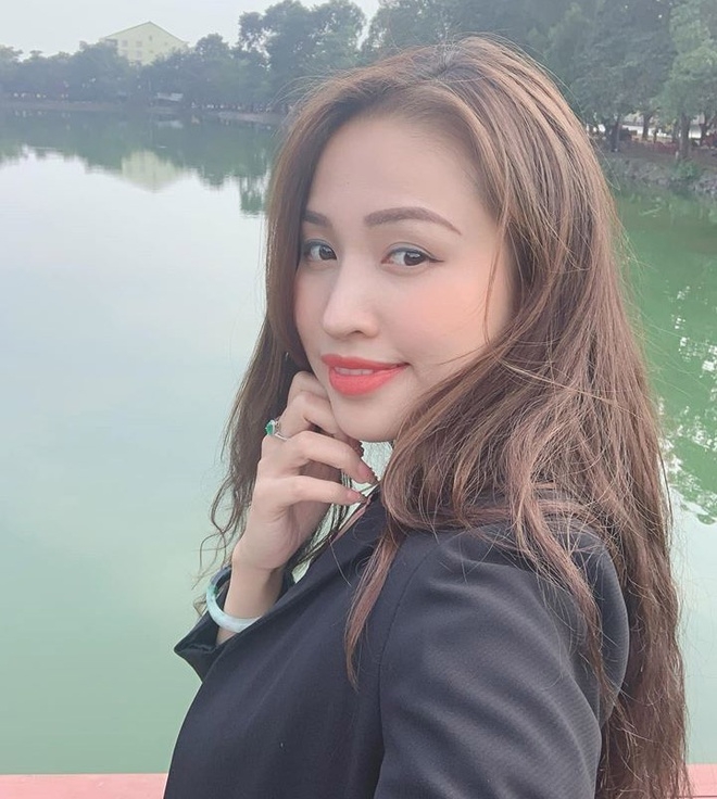 Tin tức giải trí, sao Việt 24h: Bảo Anh cực gắt trước scandal của Hồ Quang Hiếu, Ngô Kiến Huy thực hiện lời hứa với "thánh sún" showbiz vie t 24h ba o anh cu c ga t truo c scandal cu a ho quang hie u ngo kie n huy thu c hie n lo i hu a vo i tha nh su n